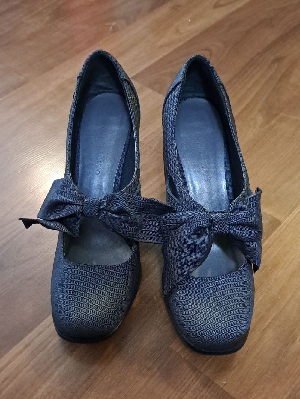 Ann Marino Navy Bow Mary Jane Heels